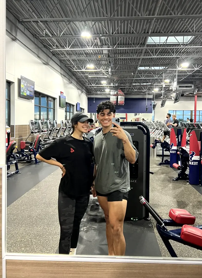 Sebastian with her girlfriend at the gym