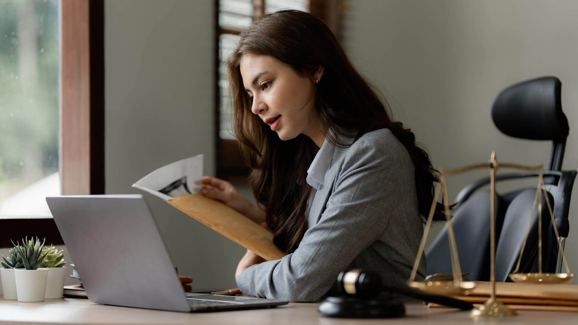 Women creating a contract