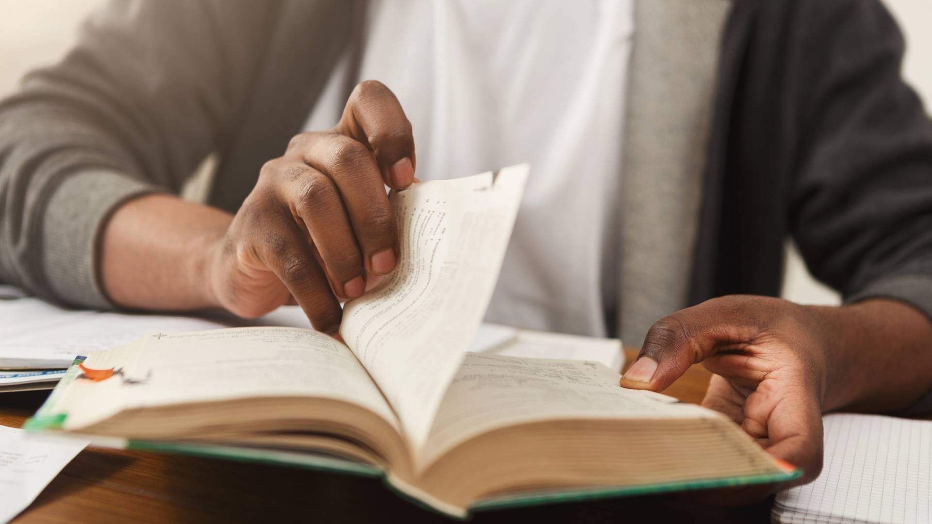 guy turn the page into new chapter