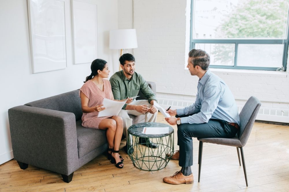 home service consultation from a contractor