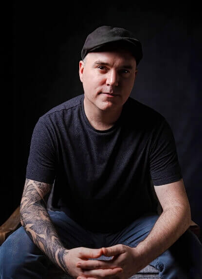 rodney in a golf hat